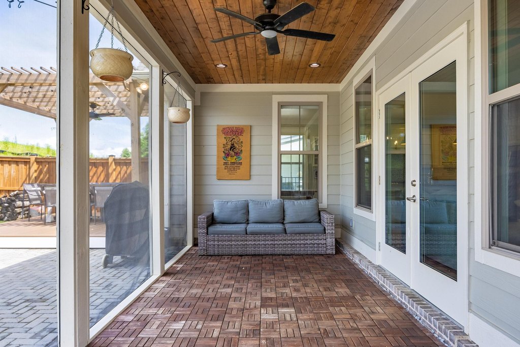 Apison, Tennessee, 37302, United States, 4 Bedrooms Bedrooms, ,3.5 BathroomsBathrooms,Residential,Forsale,1922183