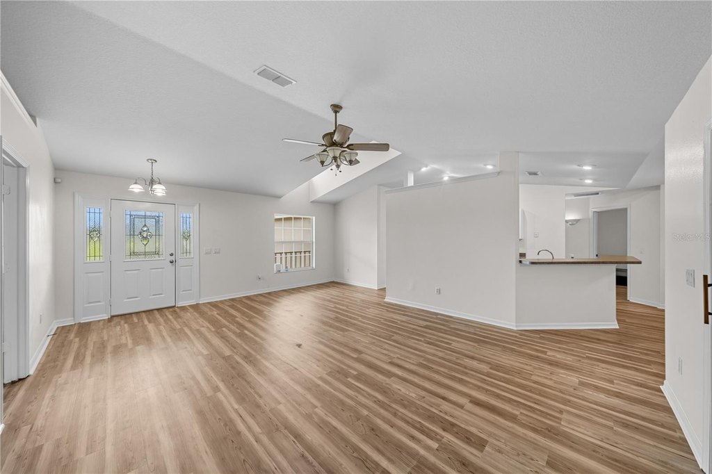 REDDICK, Florida, 32686, United States, 3 Bedrooms Bedrooms, ,2 BathroomsBathrooms,Residential,Forsale,2004576