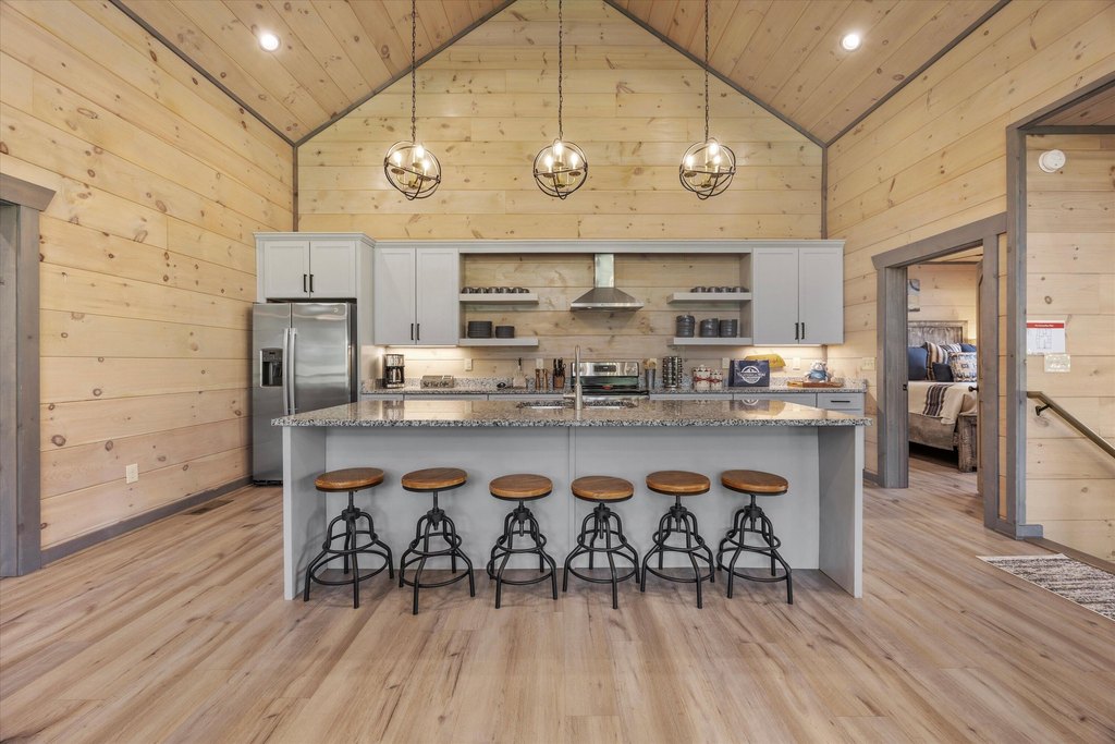 Sevierville, Tennessee, 37862, United States, 5 Bedrooms Bedrooms, ,5 BathroomsBathrooms,Residential,Forsale,1963563