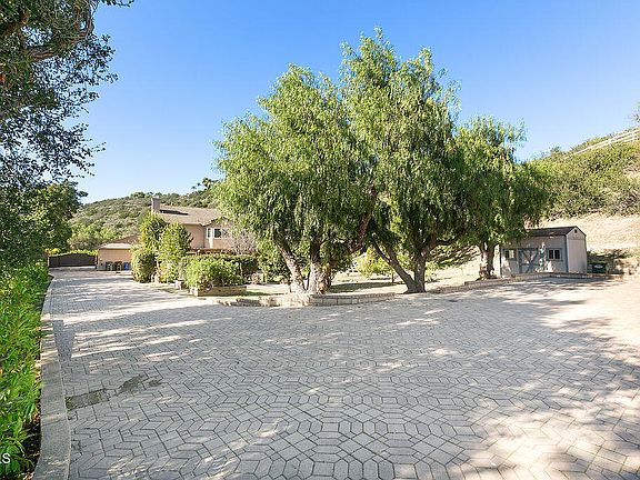 Camarillo, California, 93012, United States, 3 Bedrooms Bedrooms, ,3 BathroomsBathrooms,Residential,Forsale,2004528