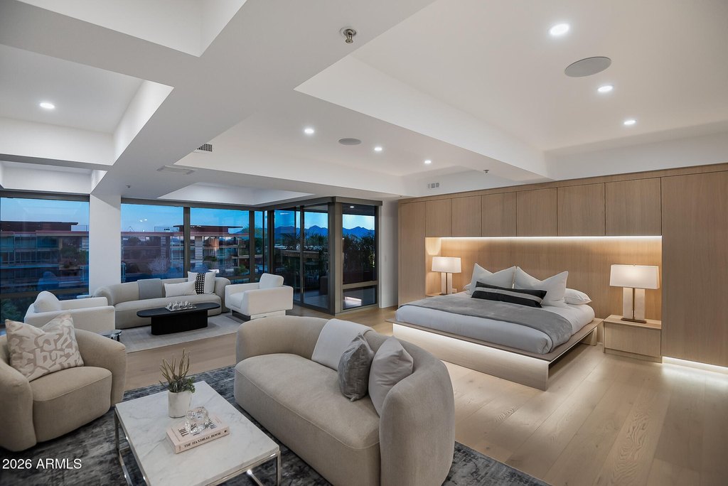 Scottsdale, Arizona, 85251, United States, 4 Bedrooms Bedrooms, ,4.5 BathroomsBathrooms,Residential,Forsale,2014347