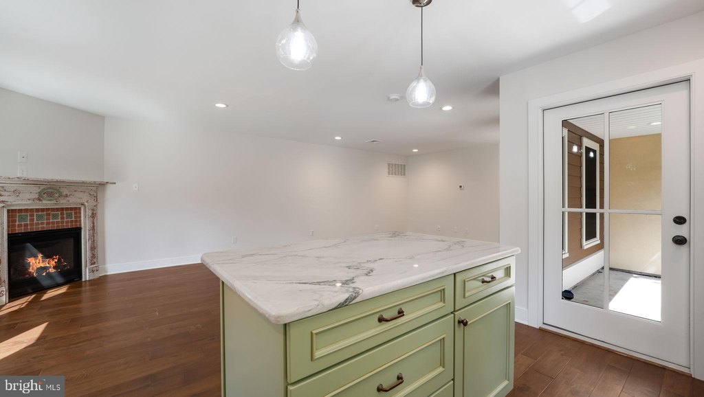 DOYLESTOWN, Pennsylvania, 18901, United States, 2 Bedrooms Bedrooms, ,2.5 BathroomsBathrooms,Residential,Forsale,1952873