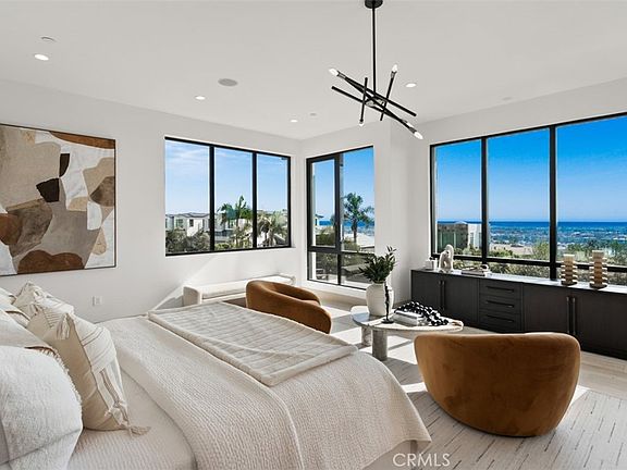 Newport Beach, California, 92663, United States, 5 Bedrooms Bedrooms, ,5 BathroomsBathrooms,Residential,Forsale,2009211