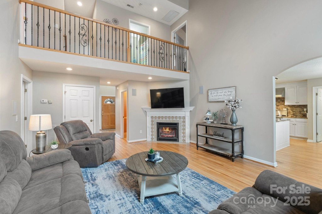 Granite Falls, North Carolina, 28630, United States, 4 Bedrooms Bedrooms, ,3.5 BathroomsBathrooms,Residential,Forsale,2007716