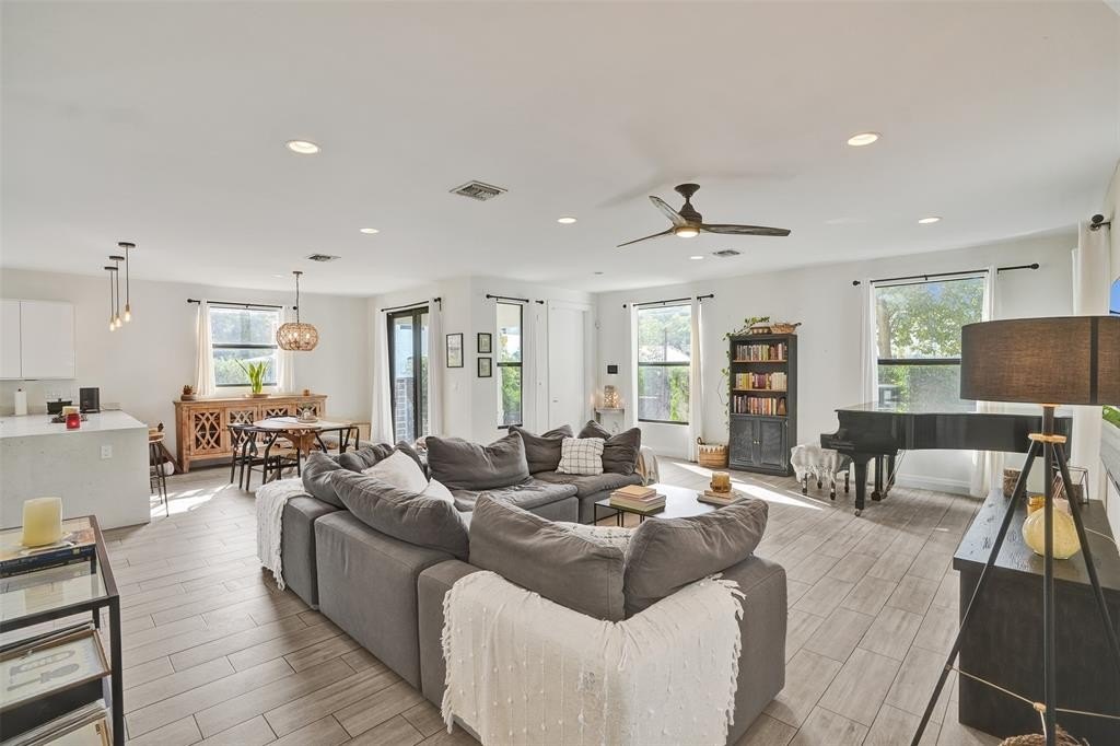 Fort Lauderdale, Florida, 33304, United States, 3 Bedrooms Bedrooms, ,2.5 BathroomsBathrooms,Residential,Forsale,2011621