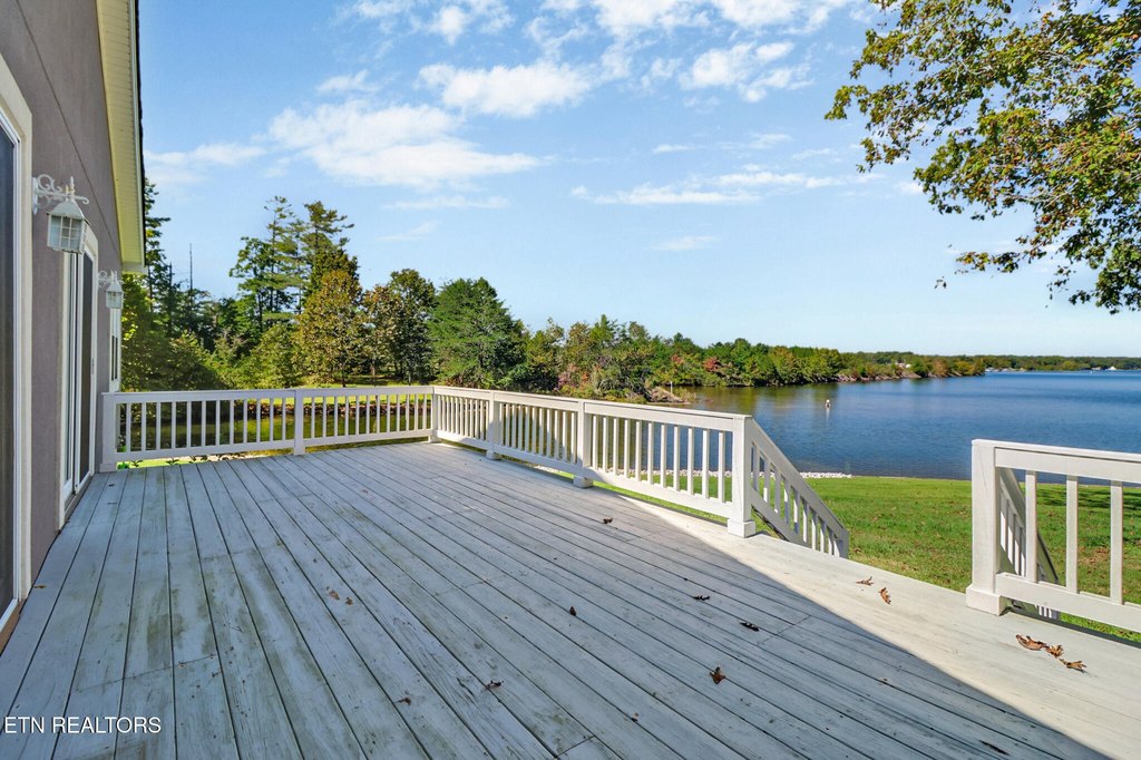 Crossville, Tennessee, 38572, United States, 3 Bedrooms Bedrooms, ,3.5 BathroomsBathrooms,Residential,Forsale,1968515