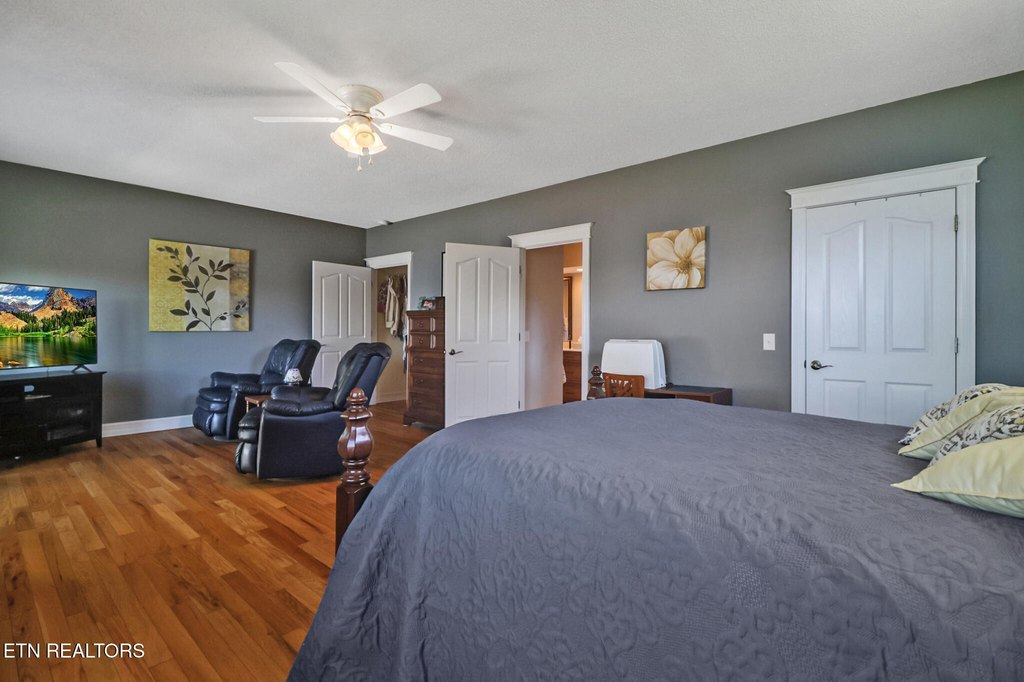 Crossville, Tennessee, 38572, United States, 3 Bedrooms Bedrooms, ,3.5 BathroomsBathrooms,Residential,Forsale,1968515