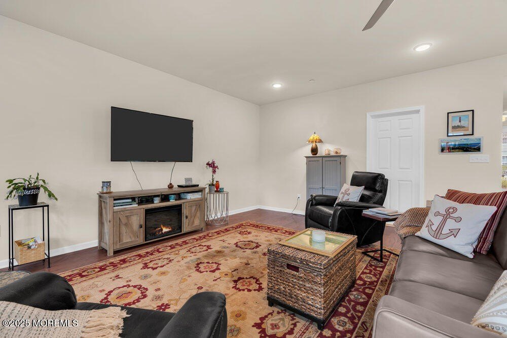 Highlands, New Jersey, 07732, United States, 3 Bedrooms Bedrooms, ,3.5 BathroomsBathrooms,Residential,Forsale,2004841