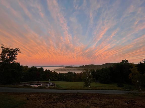 Pomfret, Vermont, 05067, United States, 4 Bedrooms Bedrooms, ,2.5 BathroomsBathrooms,Residential,Forsale,2004853