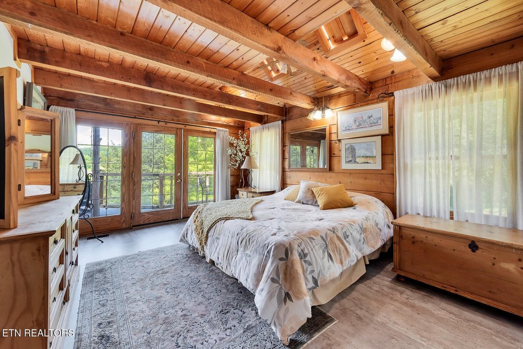 Louisville, Tennessee, 37777, United States, 2 Bedrooms Bedrooms, ,2 BathroomsBathrooms,Residential,Forsale,1893780