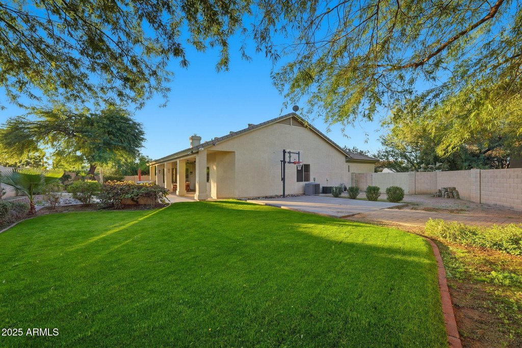 Phoenix, Arizona, 85032, United States, 3 Bedrooms Bedrooms, ,3 BathroomsBathrooms,Residential,Forsale,2004941