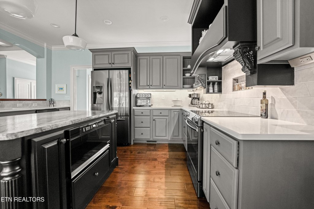 Crossville, Tennessee, 38558, United States, 3 Bedrooms Bedrooms, ,2.5 BathroomsBathrooms,Residential,Forsale,1952851