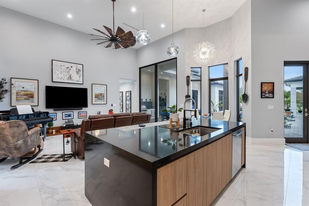 Southwest Ranches, Florida, 33330, United States, 5 Bedrooms Bedrooms, ,8 BathroomsBathrooms,Residential,Forsale,2011643