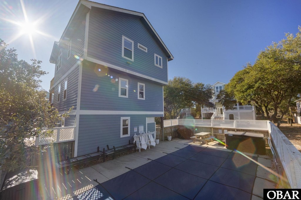 Corolla, North Carolina, 27927, United States, 5 Bedrooms Bedrooms, ,3 BathroomsBathrooms,Residential,Forsale,2010251