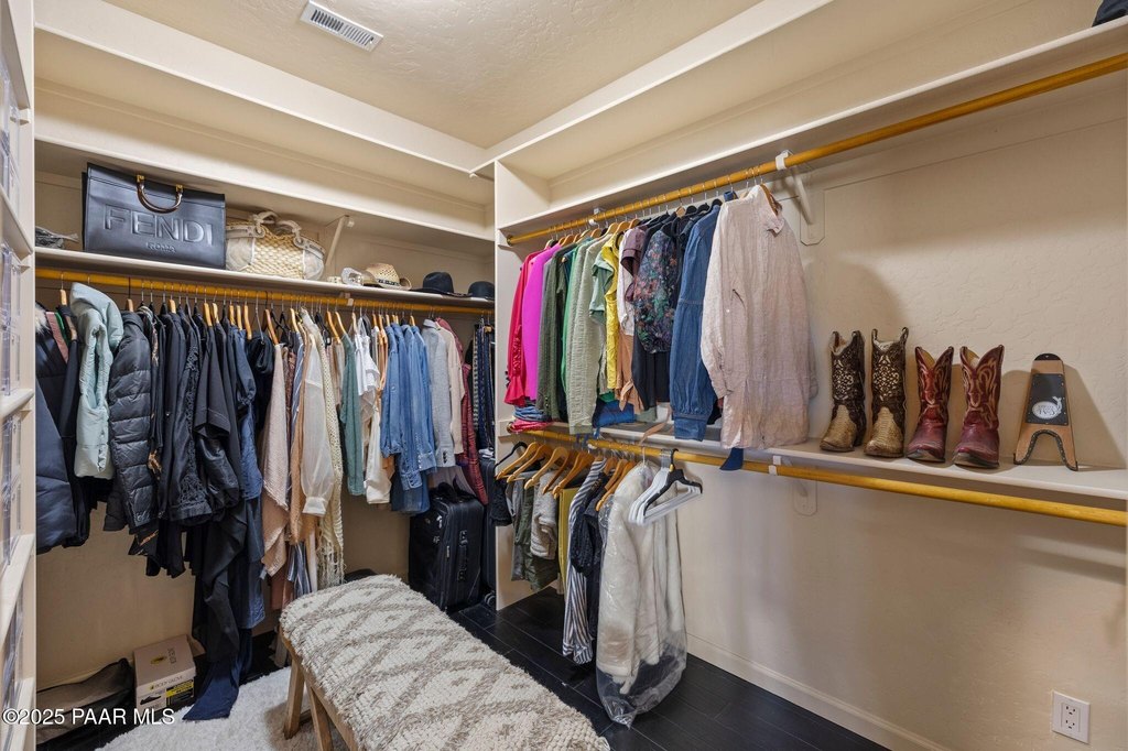 Prescott, Arizona, 86303, United States, 4 Bedrooms Bedrooms, ,3 BathroomsBathrooms,Residential,Forsale,1994057