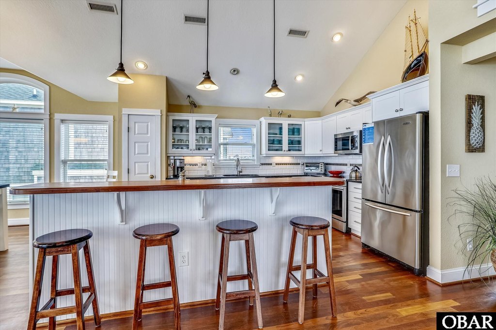 Duck, North Carolina, 27949, United States, 5 Bedrooms Bedrooms, ,5.5 BathroomsBathrooms,Residential,Forsale,2010256