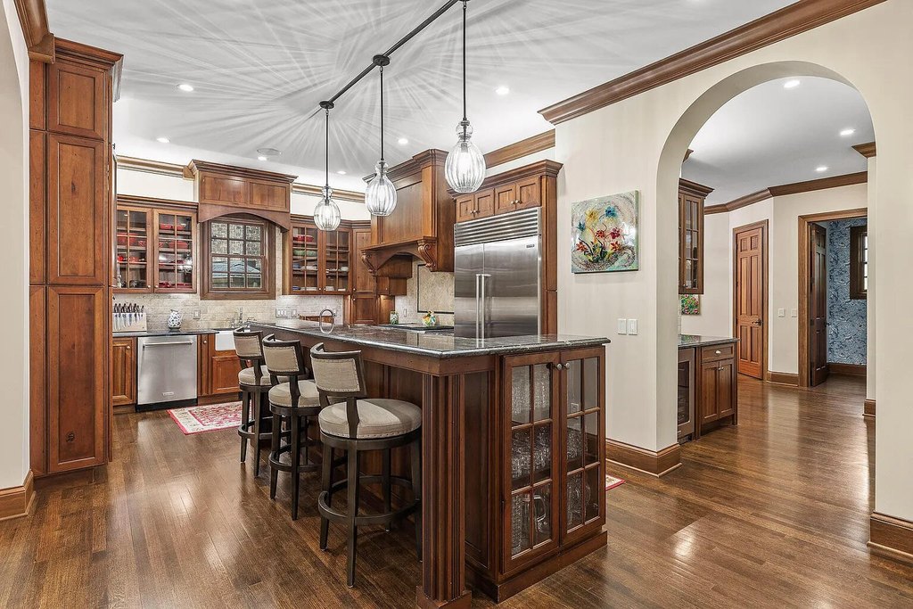 Signal Mountain, Tennessee, 37377, United States, 6 Bedrooms Bedrooms, ,6.5 BathroomsBathrooms,Residential,Forsale,1922158