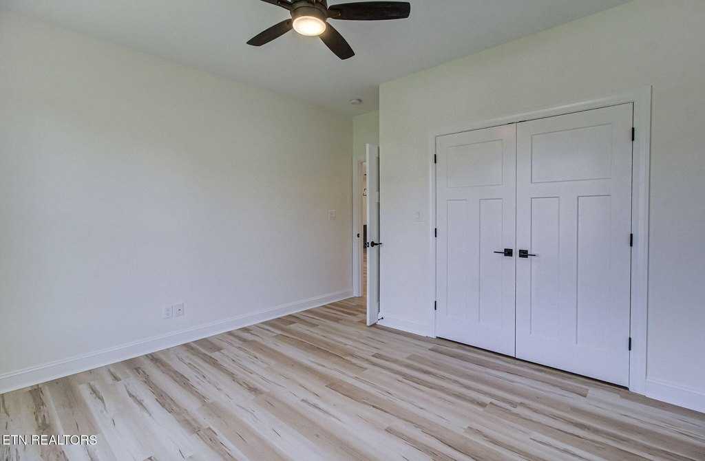 Vonore, Tennessee, 37885, United States, 3 Bedrooms Bedrooms, ,2 BathroomsBathrooms,Residential,Forsale,1910199