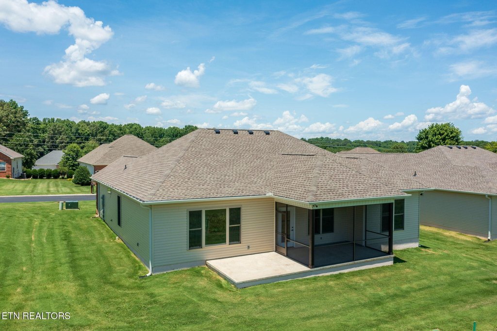 Vonore, Tennessee, 37885, United States, 3 Bedrooms Bedrooms, ,2 BathroomsBathrooms,Residential,Forsale,1910199