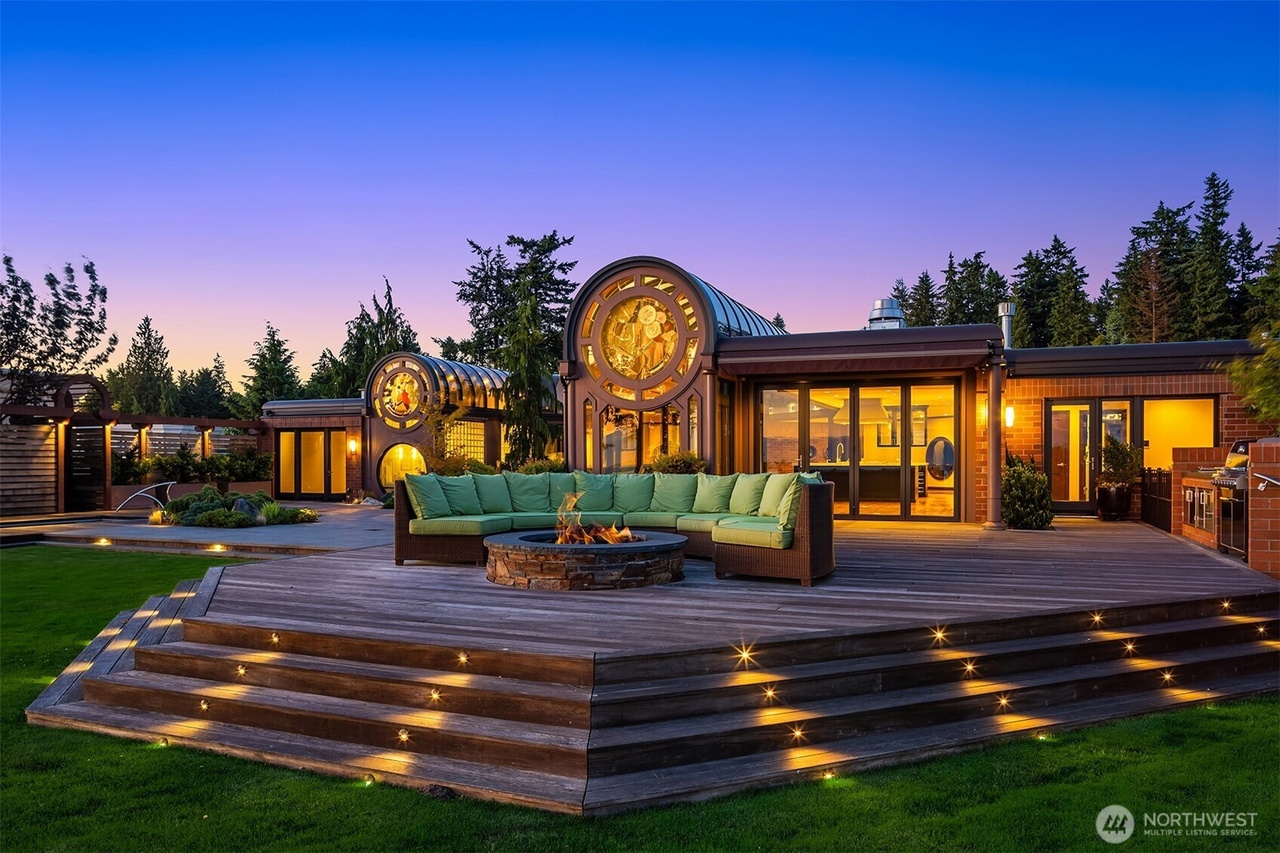 Mukilteo, Washington, 98275, United States, 4 Bedrooms Bedrooms, ,4 BathroomsBathrooms,Residential,Forsale,2009203