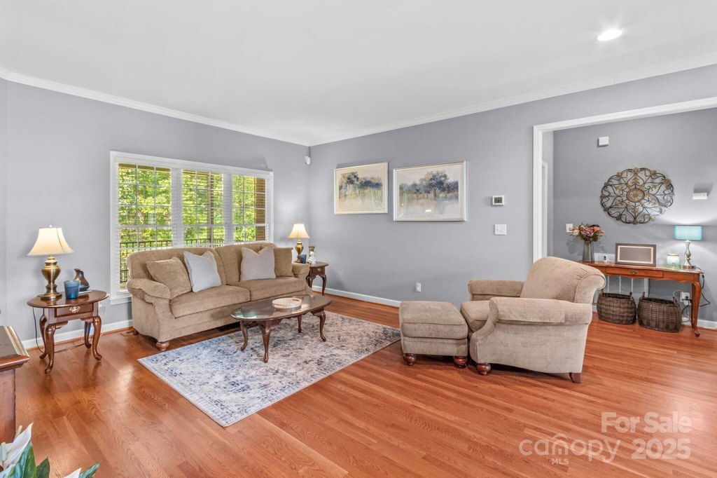 Lexington, North Carolina, 27295, United States, 3 Bedrooms Bedrooms, ,3.5 BathroomsBathrooms,Residential,Forsale,1985978