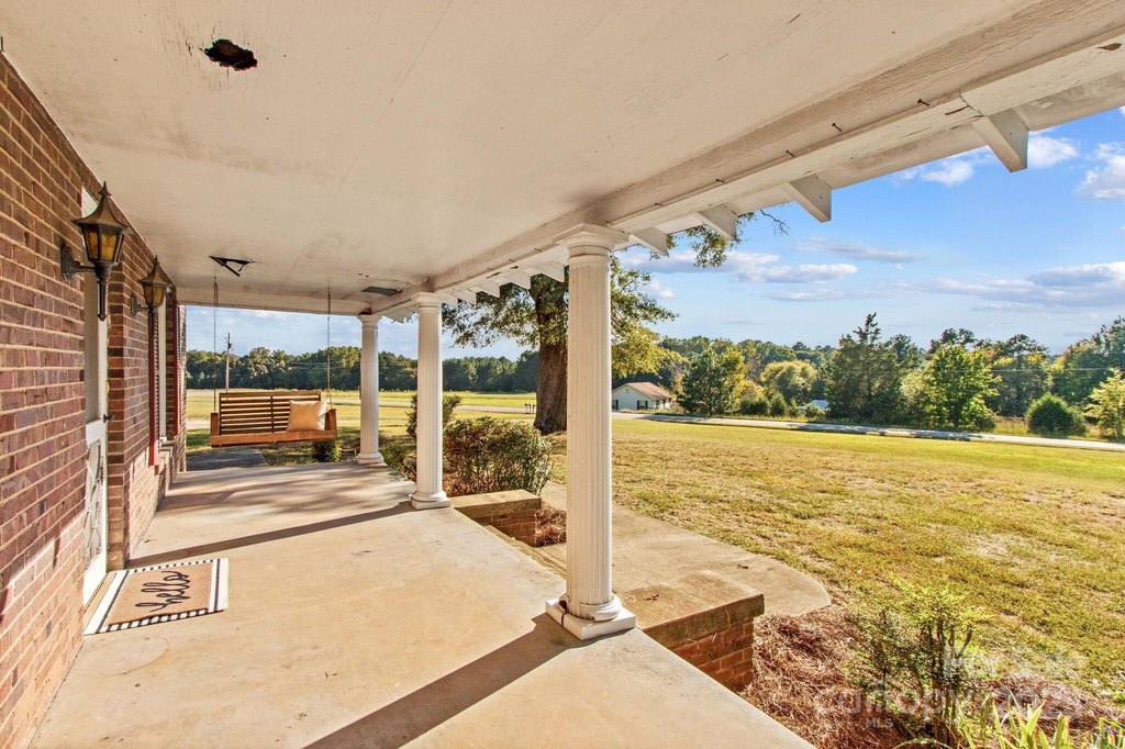 Kannapolis, North Carolina, 28081, United States, 6 Bedrooms Bedrooms, ,4 BathroomsBathrooms,Residential,Forsale,1985977