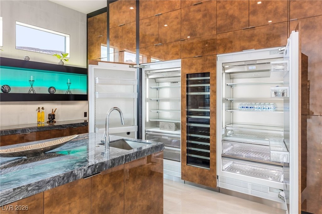 Henderson, Nevada, 89012, United States, 5 Bedrooms Bedrooms, ,5.5 BathroomsBathrooms,Residential,Forsale,2011990