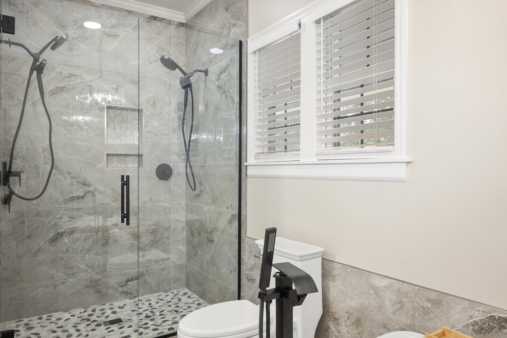 Flintstone, Georgia, 30725, United States, 5 Bedrooms Bedrooms, ,3.5 BathroomsBathrooms,Residential,Forsale,2004683