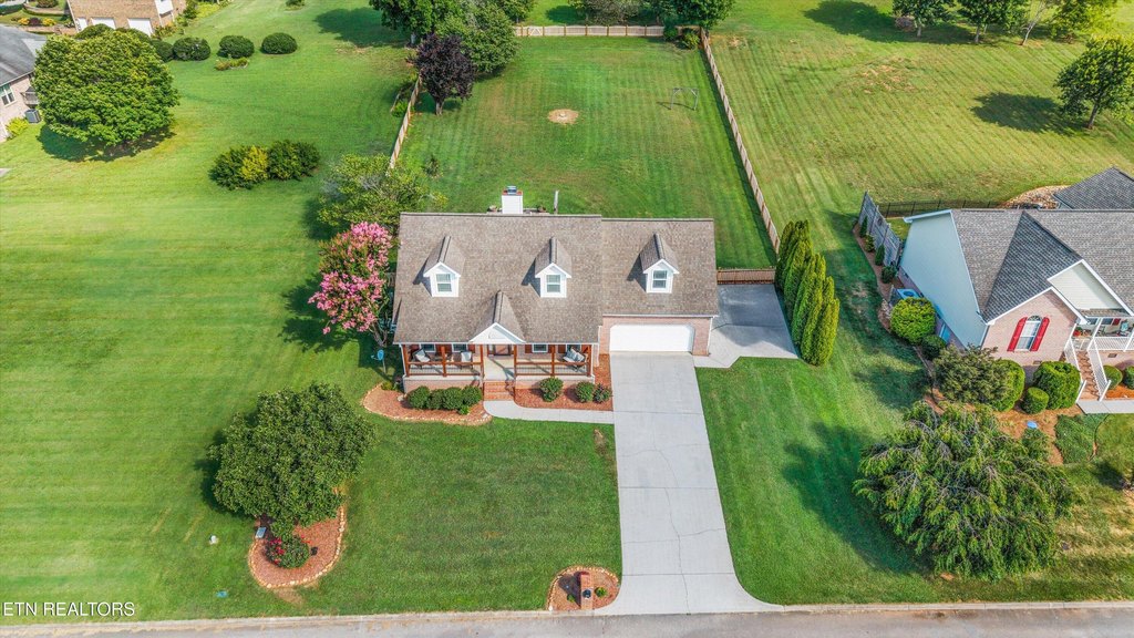 Maryville, Tennessee, 37801, United States, 3 Bedrooms Bedrooms, ,2.5 BathroomsBathrooms,Residential,Forsale,1910242