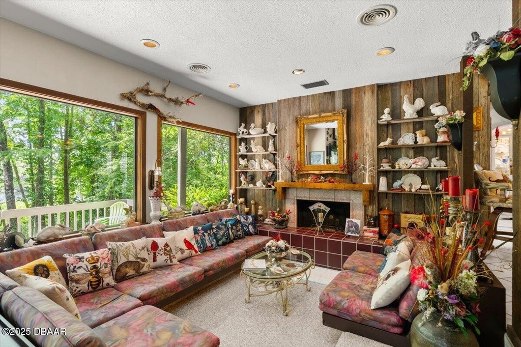 Ormond Beach, Florida, 32174, United States, 4 Bedrooms Bedrooms, ,3 BathroomsBathrooms,Residential,Forsale,2002768