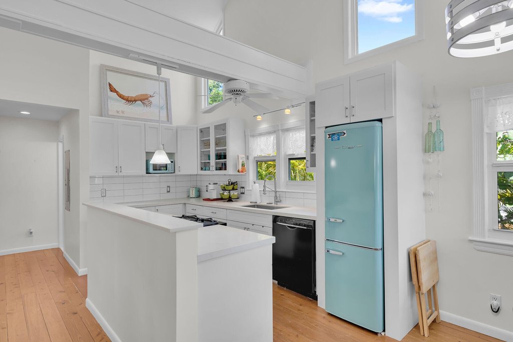 Summerland Key, Florida, 33042, United States, 2 Bedrooms Bedrooms, ,2 BathroomsBathrooms,Residential,Forsale,1971997