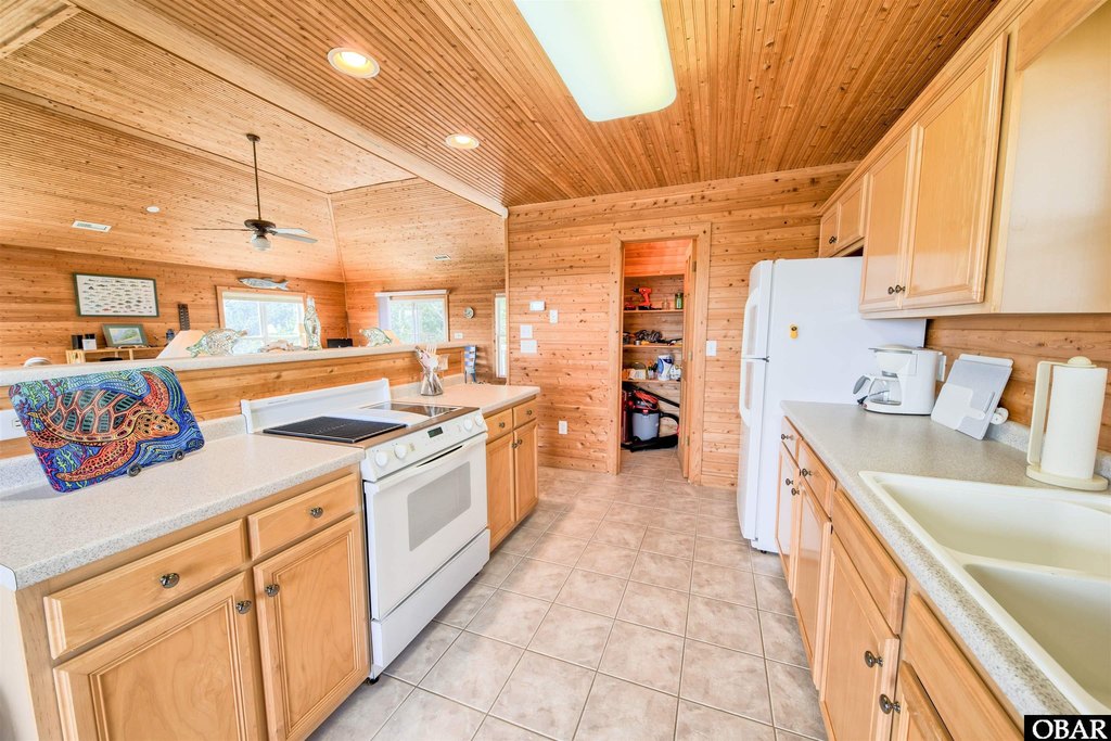 Hatteras, North Carolina, 27943, United States, 3 Bedrooms Bedrooms, ,2.5 BathroomsBathrooms,Residential,Forsale,1964367