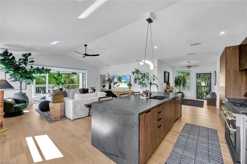 NAPLES, Florida, 34110, United States, 3 Bedrooms Bedrooms, ,2 BathroomsBathrooms,Residential,Forsale,1971921