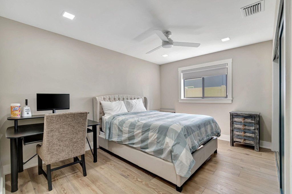 Boynton Beach, Florida, 33435, United States, 5 Bedrooms Bedrooms, ,3 BathroomsBathrooms,Residential,Forsale,1969906