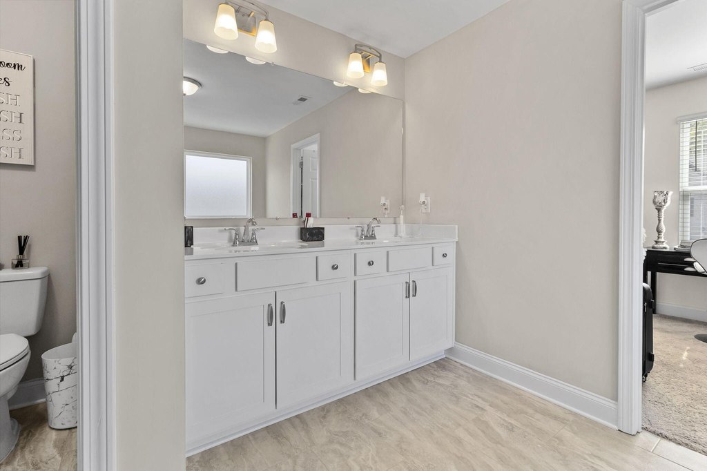 Ooltewah, Tennessee, 37363, United States, 5 Bedrooms Bedrooms, ,3.5 BathroomsBathrooms,Residential,Forsale,2004665