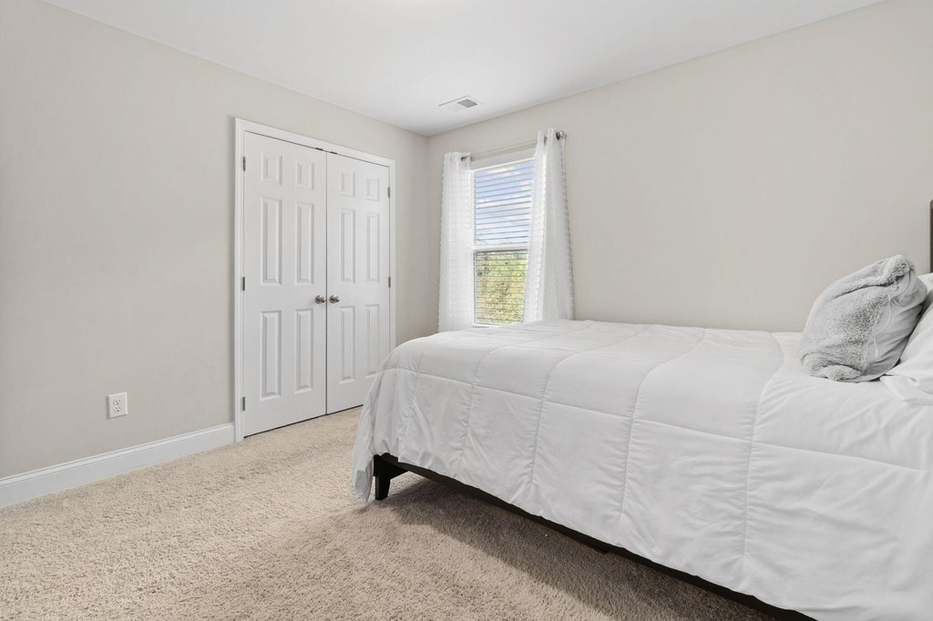 Ooltewah, Tennessee, 37363, United States, 5 Bedrooms Bedrooms, ,3.5 BathroomsBathrooms,Residential,Forsale,2004665