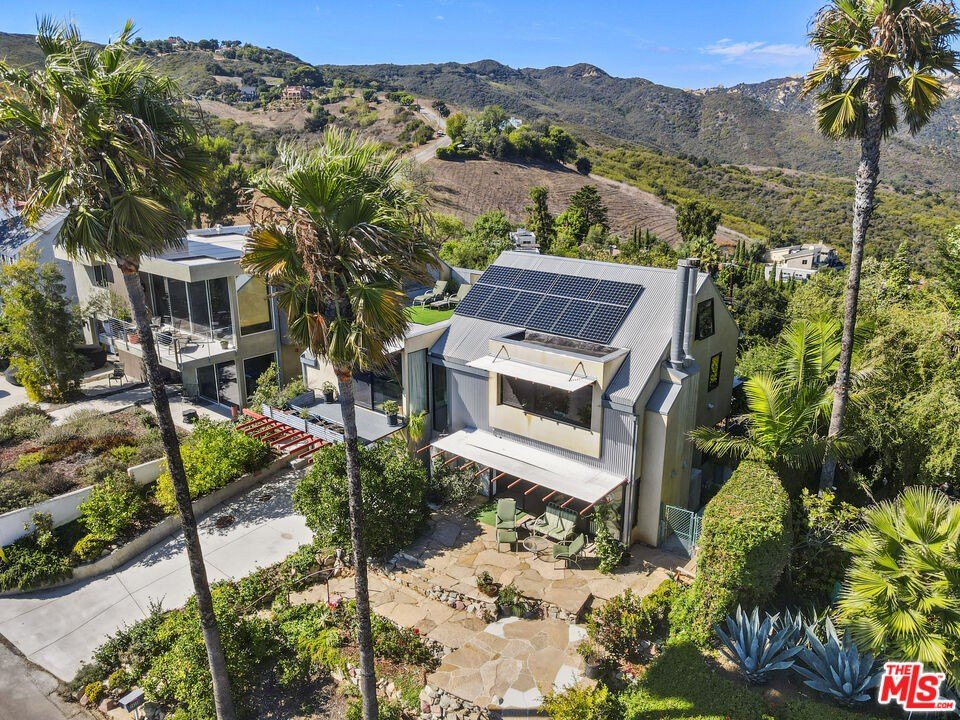 Malibu, California, 90265, United States, 3 Bedrooms Bedrooms, ,2.5 BathroomsBathrooms,Residential,Forsale,2001436