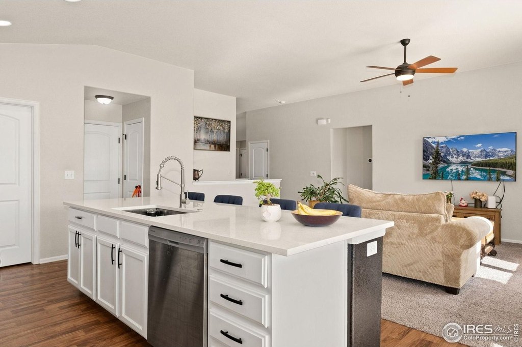 Windsor, Colorado, 80550, United States, 5 Bedrooms Bedrooms, ,3 BathroomsBathrooms,Residential,Forsale,1967217