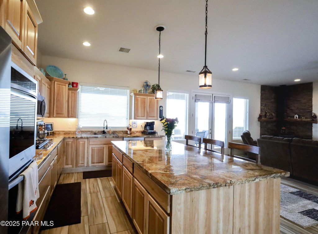 Prescott Valley, Arizona, 86315, United States, 4 Bedrooms Bedrooms, ,3 BathroomsBathrooms,Residential,Forsale,1994062