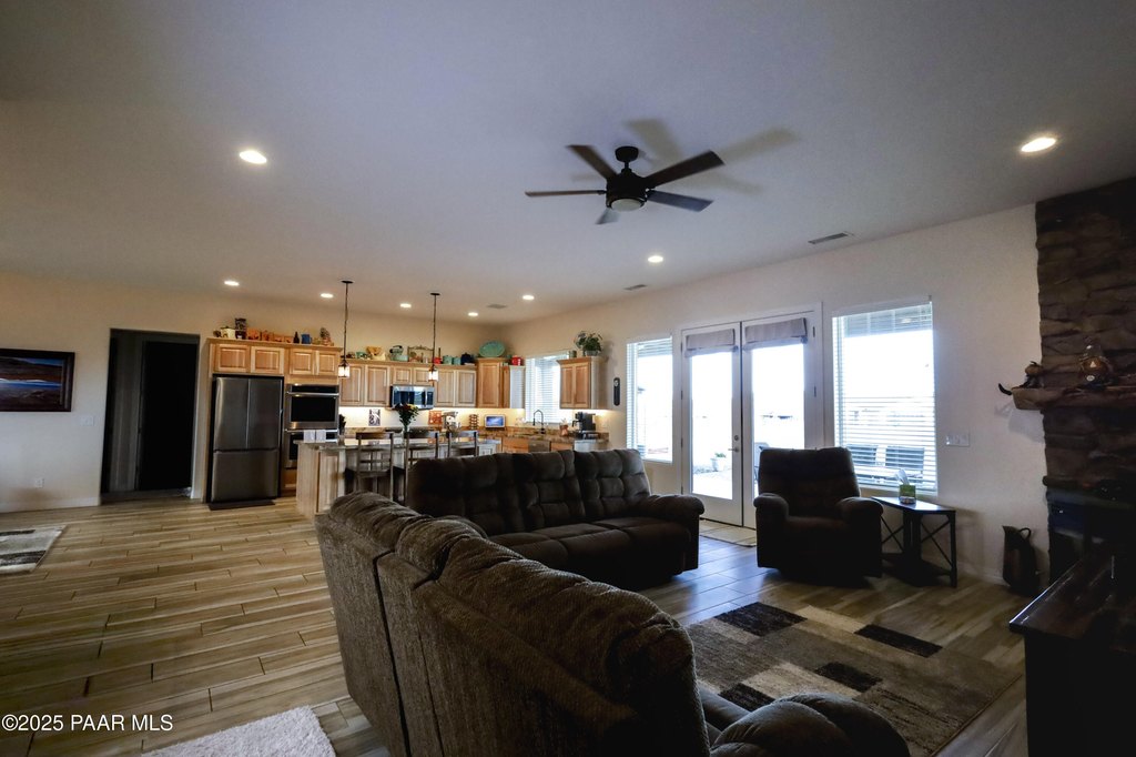 Prescott Valley, Arizona, 86315, United States, 4 Bedrooms Bedrooms, ,3 BathroomsBathrooms,Residential,Forsale,1994062