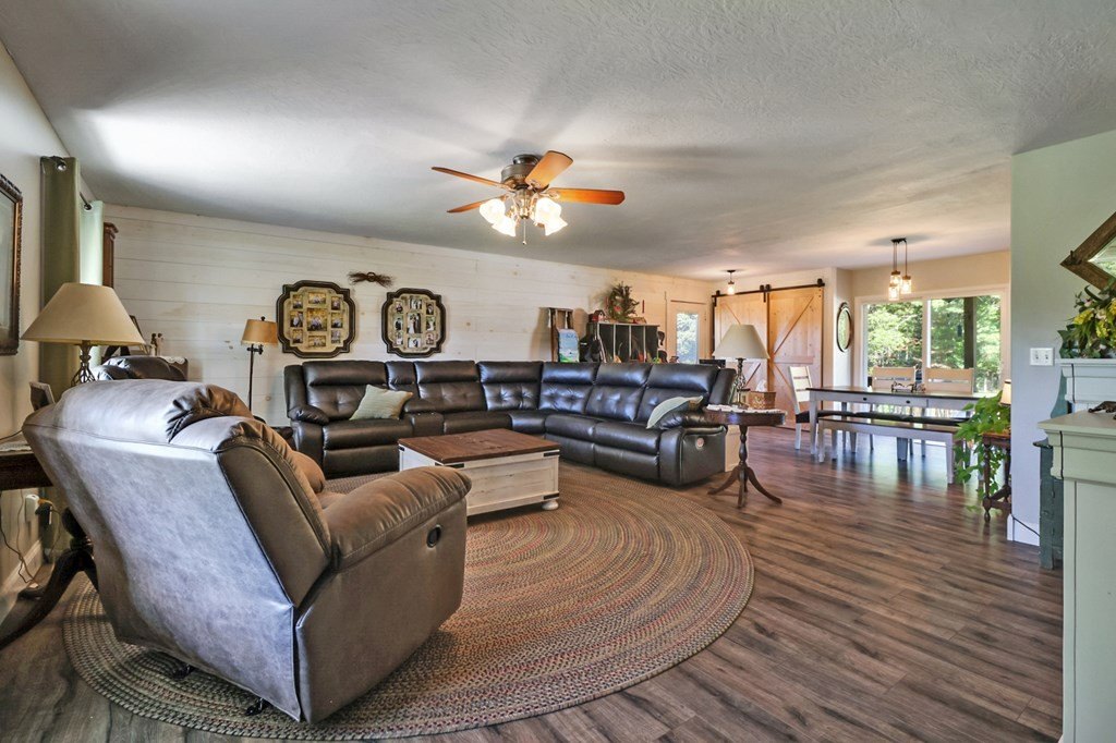 Jamestown, Tennessee, 38556, United States, 3 Bedrooms Bedrooms, ,2 BathroomsBathrooms,Residential,Forsale,1968518