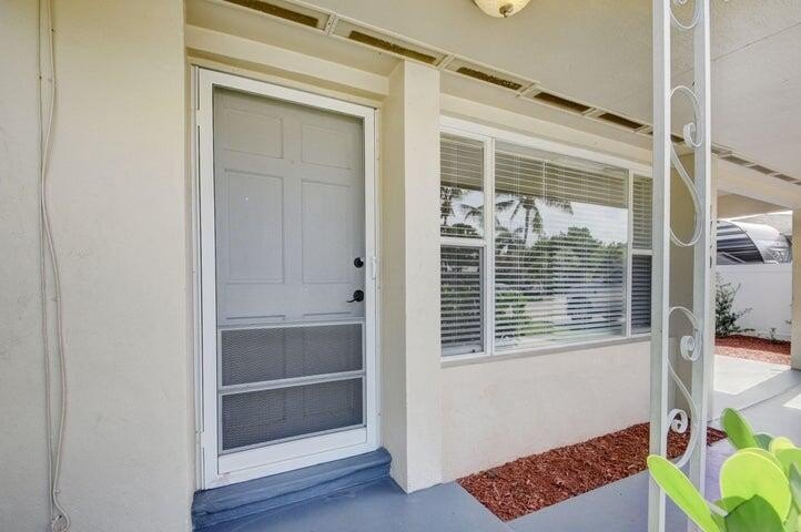 Lake Worth Beach, Florida, 33460, United States, 4 Bedrooms Bedrooms, ,2 BathroomsBathrooms,Residential,Forsale,1969910