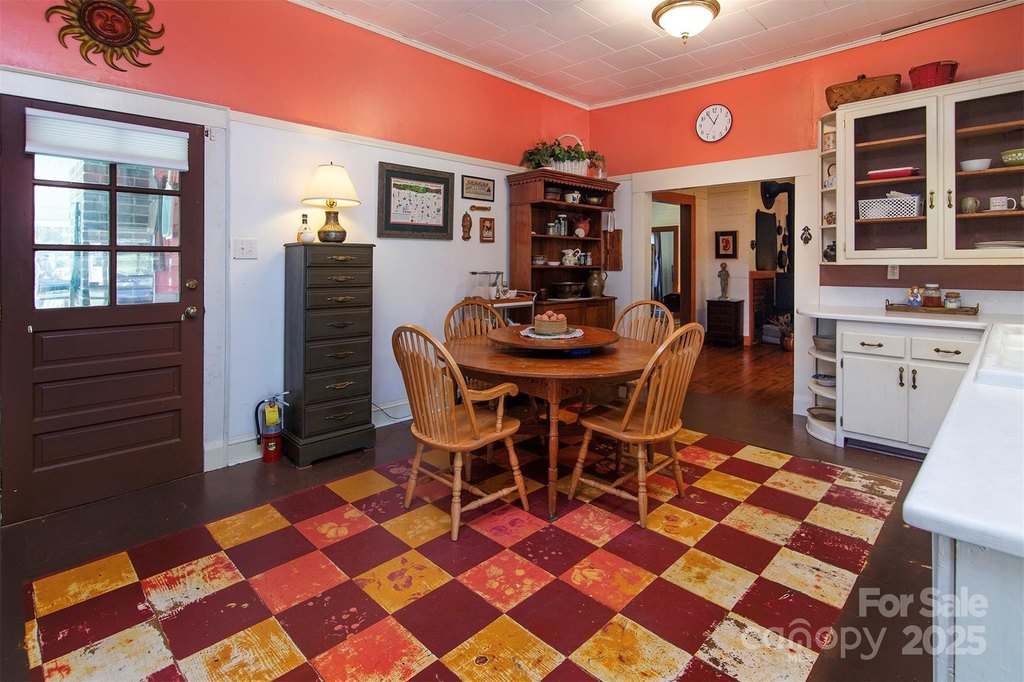 Vale, North Carolina, 28168, United States, 4 Bedrooms Bedrooms, ,1 BathroomBathrooms,Residential,Forsale,1985976