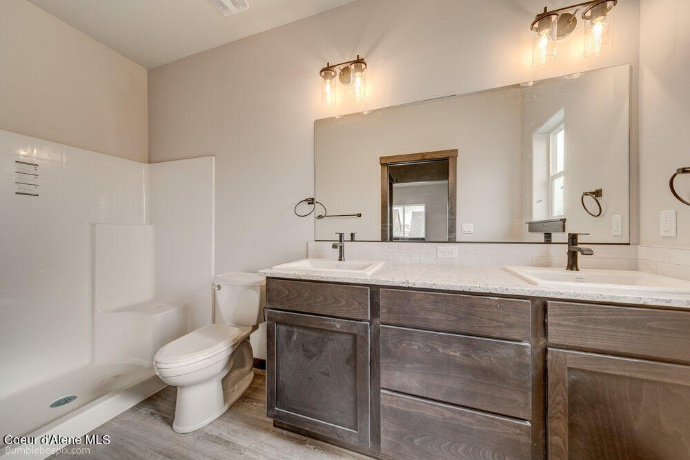 Post Falls, Idaho, 83854, United States, 3 Bedrooms Bedrooms, ,2 BathroomsBathrooms,Residential,Forsale,1984589