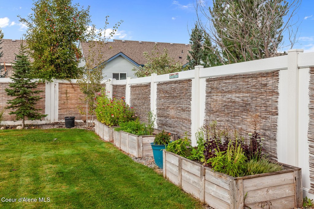 Coeur d'Alene, Idaho, 83815, United States, 3 Bedrooms Bedrooms, ,2.5 BathroomsBathrooms,Residential,Forsale,1984583