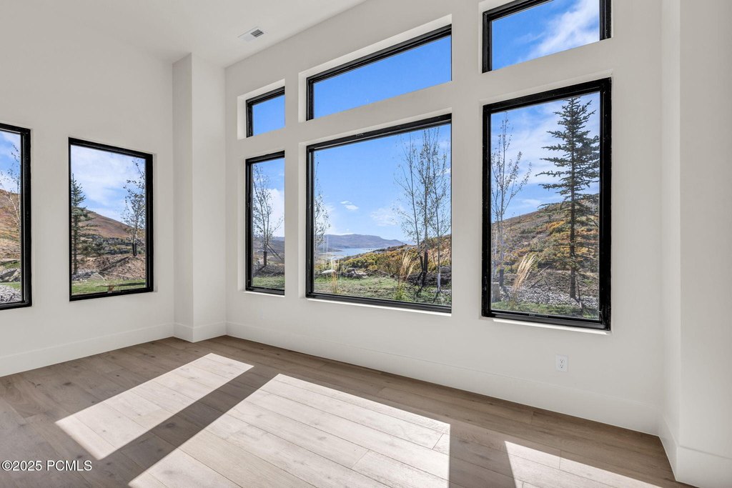 Kamas, Utah, 84036, United States, 4 Bedrooms Bedrooms, ,4.5 BathroomsBathrooms,Residential,Forsale,1994170