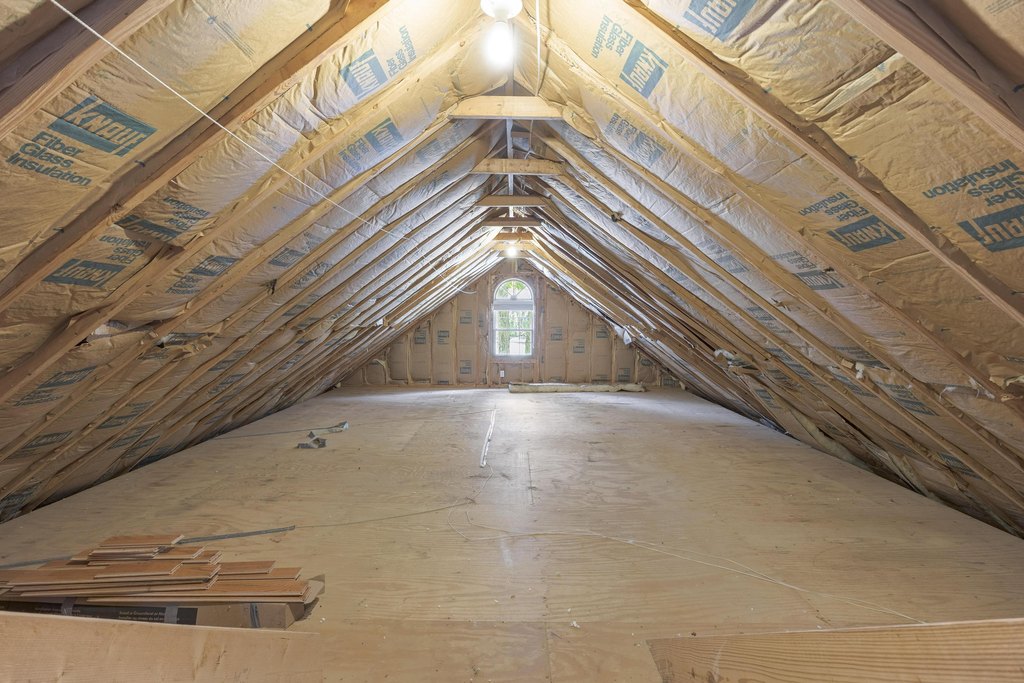 Signal Mountain, Tennessee, 37377, United States, 5 Bedrooms Bedrooms, ,3.5 BathroomsBathrooms,Residential,Forsale,1995325