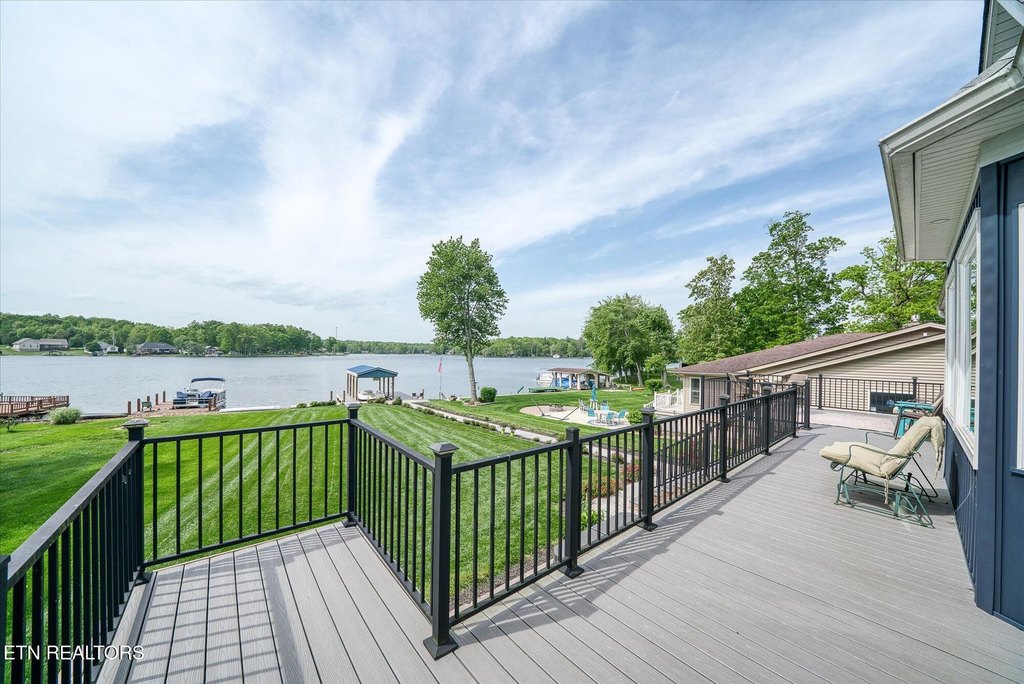 Crossville, Tennessee, 38572, United States, 3 Bedrooms Bedrooms, ,3.5 BathroomsBathrooms,Residential,Forsale,1886022