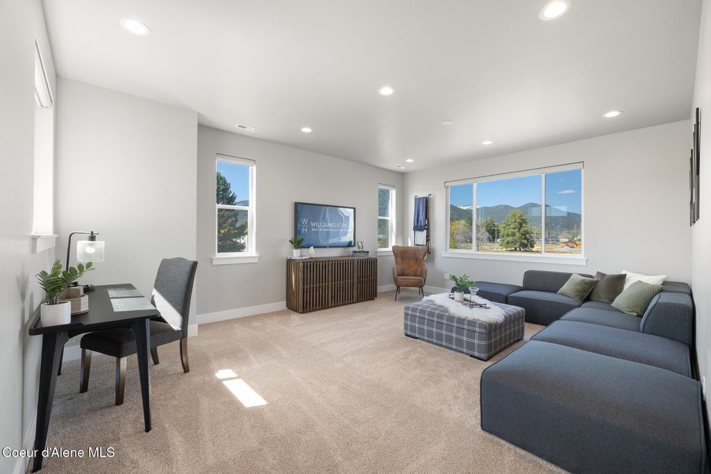 Sandpoint, Idaho, 83864, United States, 4 Bedrooms Bedrooms, ,3.5 BathroomsBathrooms,Residential,Forsale,1946357