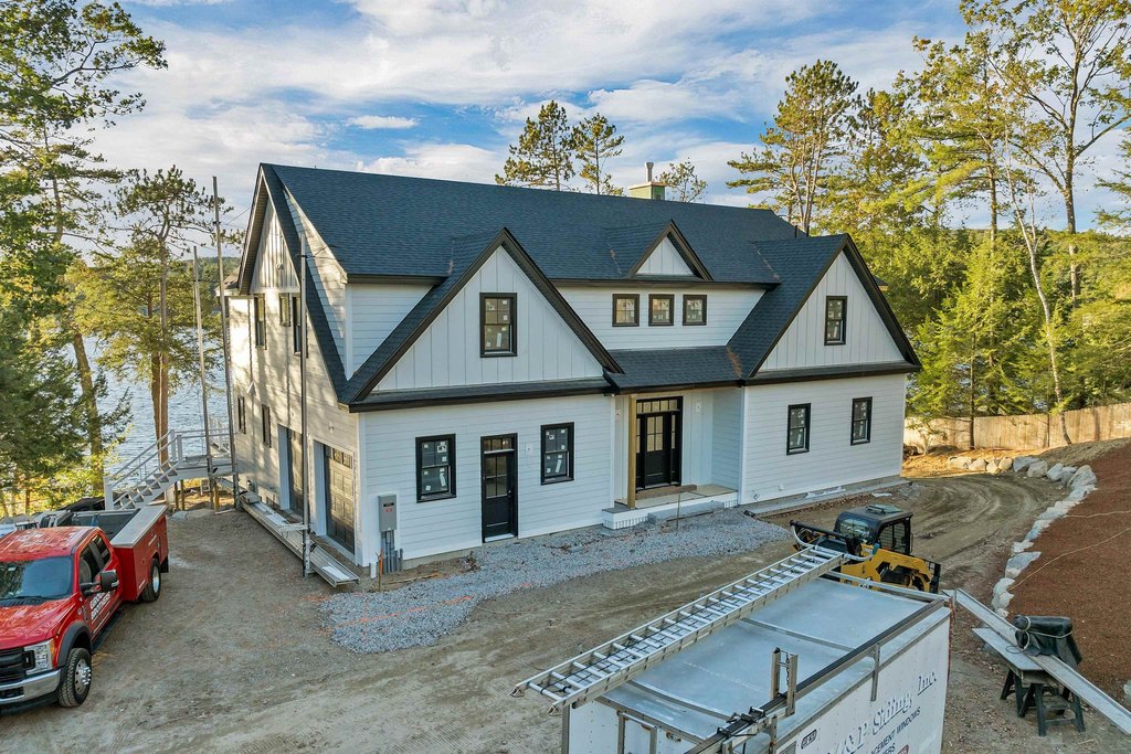 Meredith, New Hampshire, 03253, United States, 6 Bedrooms Bedrooms, ,6.5 BathroomsBathrooms,Residential,Forsale,1893919 Meredith, New Hampshire, 03253, United States, 6 Bedrooms Bedrooms, ,6.5 BathroomsBathrooms,Residential,Forsale,1893919